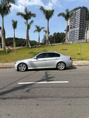 BMW-325i-2010