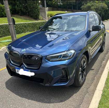 BMW-iX3-2022