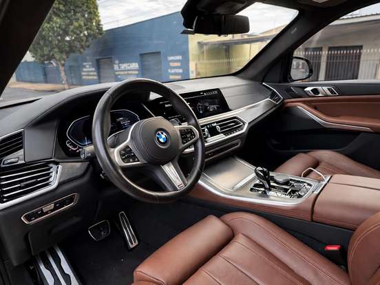 BMW-X5-3.0 I6 TURBO HÍBRIDO XDRIVE45E M SPORT AUTOMÁTICO BMW-X5-2022