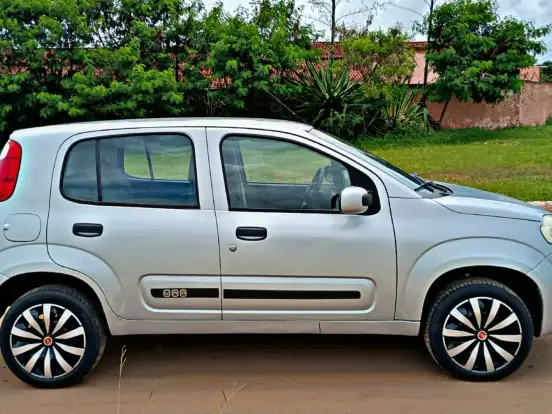FIAT-UNO-1.0 VIVACE 8V FLEX 4P MANUAL FIAT-UNO-2010