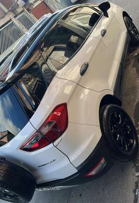 FORD-ECOSPORT-2015
