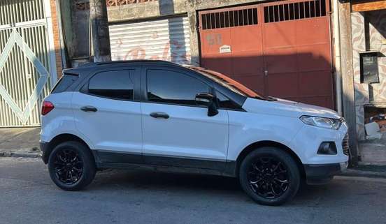 FORD-ECOSPORT-2015