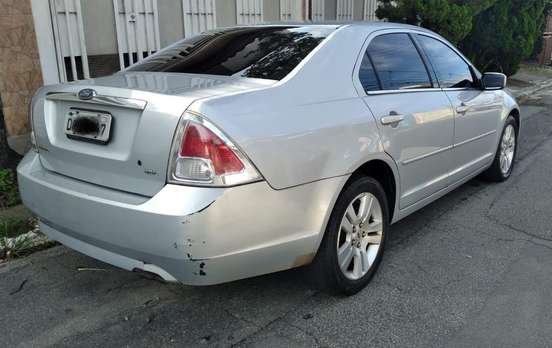 FORD-FUSION-2006