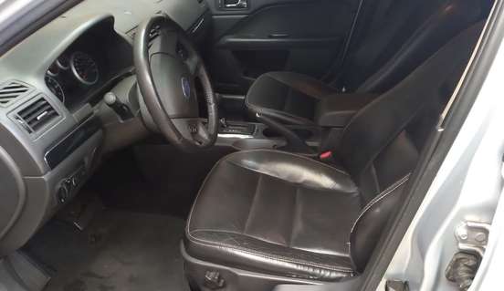 FORD-FUSION-2006