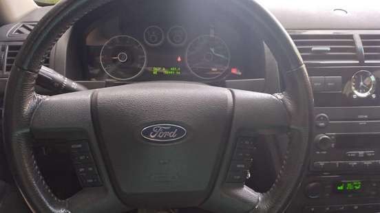 FORD-FUSION-2006