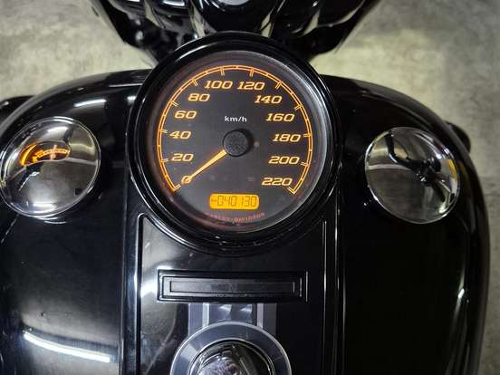 HARLEY-DAVIDSON-ROAD KING SPECIAL HARLEY-DAVIDSON-ROAD KING SPECIAL-2019
