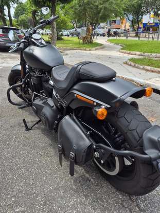HARLEY-DAVIDSON-SOFTAIL FAT BOB 107-2019