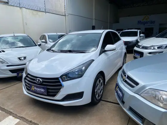 HYUNDAI HB20 1.0 COMFORT 12V FLEX 4P MANUAL HYUNDAI HB20 1.0 COMFORT 12V FLEX 4P MANUAL