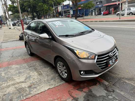 HYUNDAI-HB20S-2017