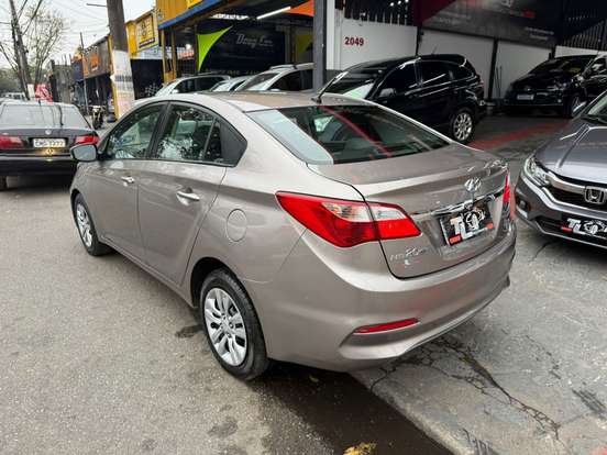 HYUNDAI-HB20S-2017
