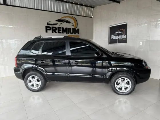 HYUNDAI TUCSON 2.0 MPFI GLS 16V 143CV 2WD FLEX 4P AUTOMÁTICO HYUNDAI TUCSON 2.0 MPFI GLS 16V 143CV 2WD FLEX 4P AUTOMÁTICO