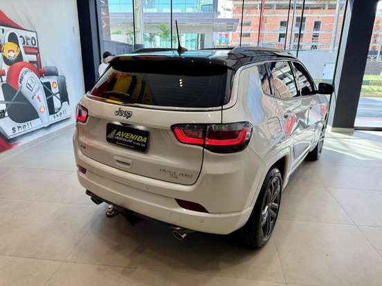 JEEP-COMPASS-2024