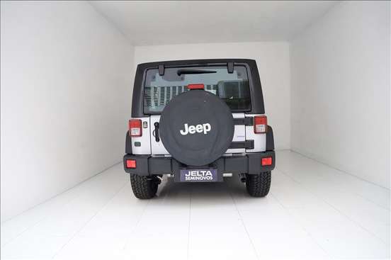 JEEP-WRANGLER-2015