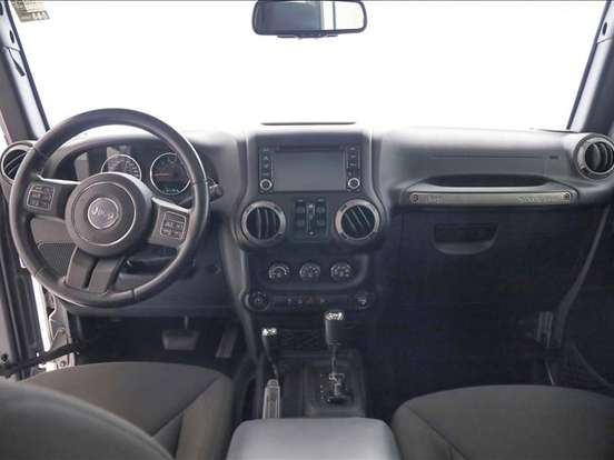 JEEP-WRANGLER-3.6 SPORT 4X4 V6 12V GASOLINA 2P AUTOMÁTICO JEEP-WRANGLER-2015
