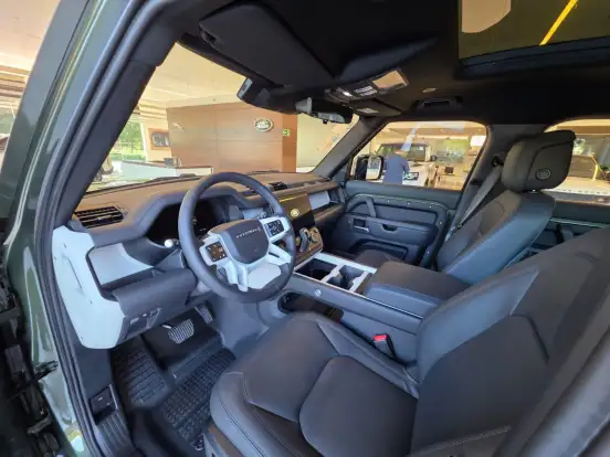 LAND ROVER-DEFENDER-2025