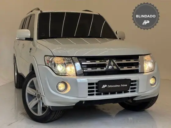 MITSUBISHI PAJERO FULL 3.2 HPE 4X4 16V TURBO INTERCOOLER DIESEL 4P AUTOMÁTICO