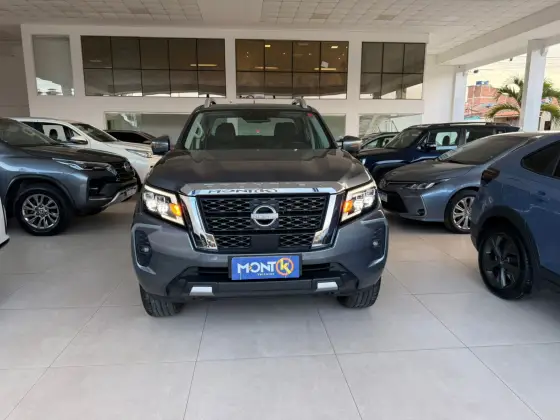 NISSAN FRONTIER 2.3 16V TURBO DIESEL PLATINUM CD 4X4 AUTOMÁTICO