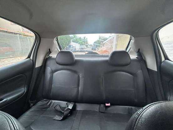 PEUGEOT-207-1.4 XR 8V FLEX 4P MANUAL PEUGEOT-207-2013