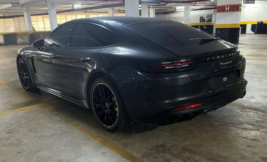 PORSCHE-PANAMERA-2020