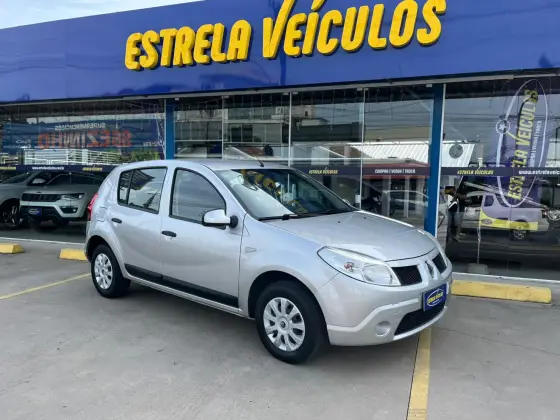 RENAULT SANDERO 1.0 EXPRESSION 16V FLEX 4P MANUAL
