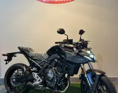 SUZUKI GSX-8S SUZUKI GSX-8S