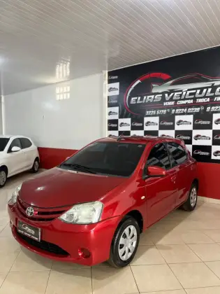 TOYOTA ETIOS 1.5 XS 16V FLEX 4P AUTOMÁTICO TOYOTA ETIOS 1.5 XS 16V FLEX 4P AUTOMÁTICO