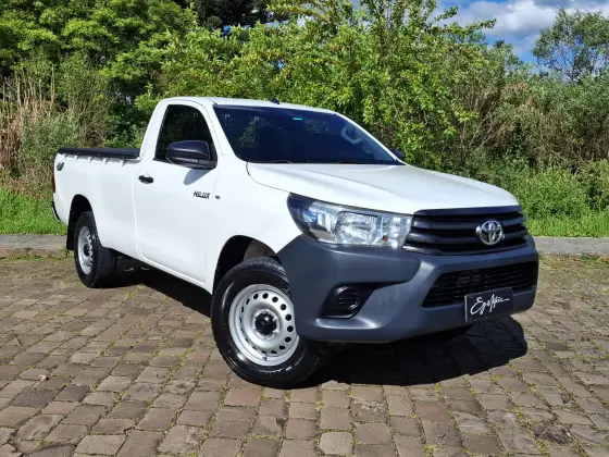 TOYOTA HILUX 2.8 4X4 CS 16V TURBO DIESEL 2P MANUAL TOYOTA HILUX 2.8 4X4 CS 16V TURBO DIESEL 2P MANUAL
