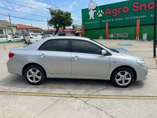 TOYOTA-COROLLA-2013