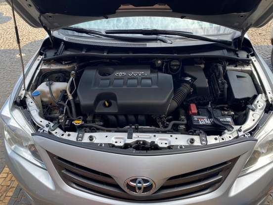 TOYOTA-COROLLA-2013