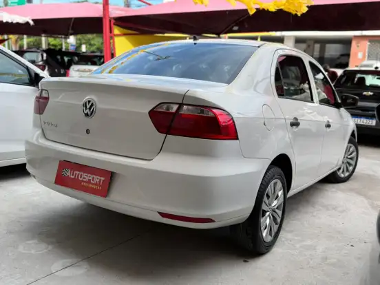 VOLKSWAGEN-VOYAGE-2022