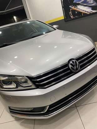 VOLKSWAGEN-PASSAT VARIANT-2011
