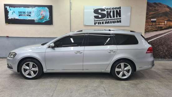 VOLKSWAGEN-PASSAT VARIANT-2011