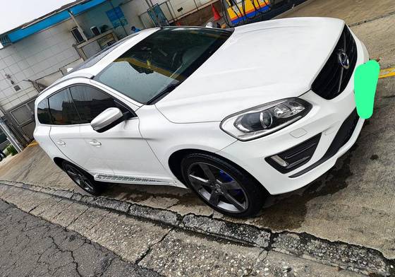 VOLVO XC60 2.0 T5 R DESIGN TURBO GASOLINA 4P AUTOMÁTICO