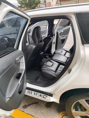 VOLVO-XC60-2.0 T5 R DESIGN TURBO GASOLINA 4P AUTOMÁTICO VOLVO-XC60-2013