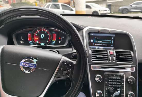 VOLVO-XC60-2013