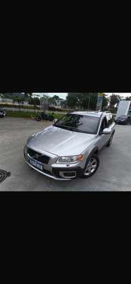 VOLVO-XC70-2008