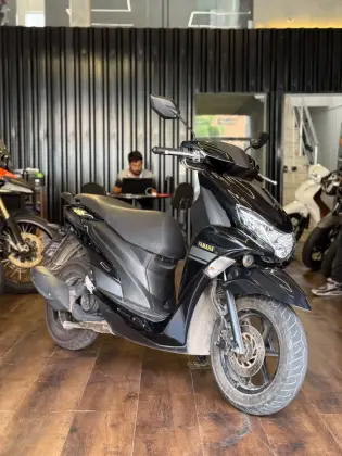YAMAHA FLUO 125 ABS 