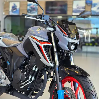 YAMAHA-FZ25 FAZER CONNECTED ABS-2025