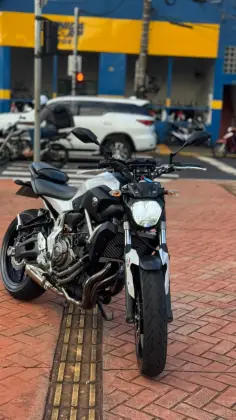 YAMAHA MT-07 