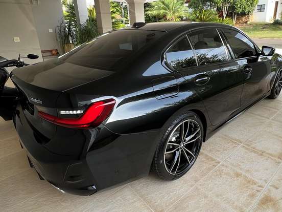 BMW-320i-2.0 16V TURBO FLEX M SPORT AUTOMÁTICO BMW-320i-2023