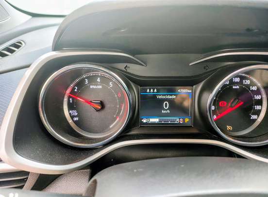 CHEVROLET-TRACKER-2020