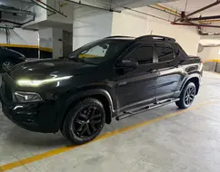 FIAT TORO 2.0 16V TURBO DIESEL ULTRA 4WD AT9 FIAT TORO 2.0 16V TURBO DIESEL ULTRA 4WD AT9