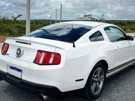 FORD-MUSTANG-3.7 V6 GASOLINA AUTOMÁTICO FORD-MUSTANG-2012