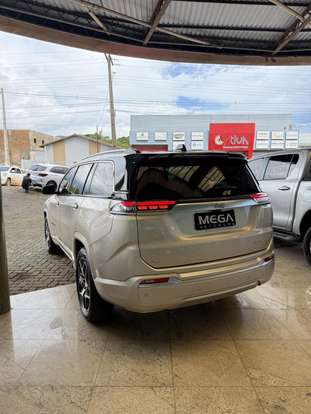 JEEP-COMMANDER-2024