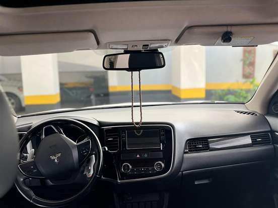 MITSUBISHI-OUTLANDER-2.0 16V GASOLINA 4P AUTOMÁTICO MITSUBISHI-OUTLANDER-2016