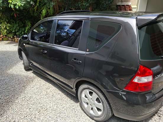 NISSAN-LIVINA-1.8 SL 16V FLEX 4P AUTOMÁTICO NISSAN-LIVINA-2009