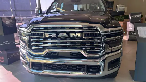 RAM 3500 6.7 I6 TURBO DIESEL LIMITED LONGHORN CD 4X4 AUTOMÁTICO RAM 3500 6.7 I6 TURBO DIESEL LIMITED LONGHORN CD 4X4 AUTOMÁTICO