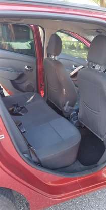 RENAULT-SANDERO-2014