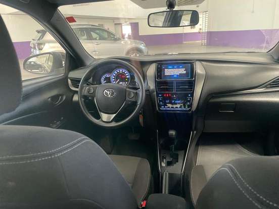 TOYOTA-YARIS-2024