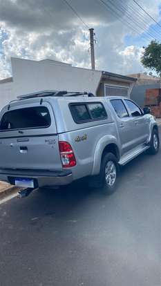 TOYOTA-HILUX-2014